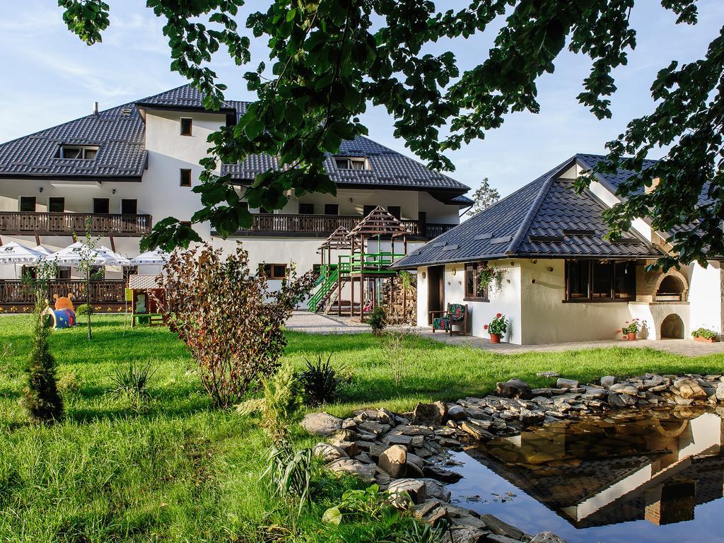 فندق جورا هومورولويفي  La Conac In Bucovina المظهر الخارجي الصورة