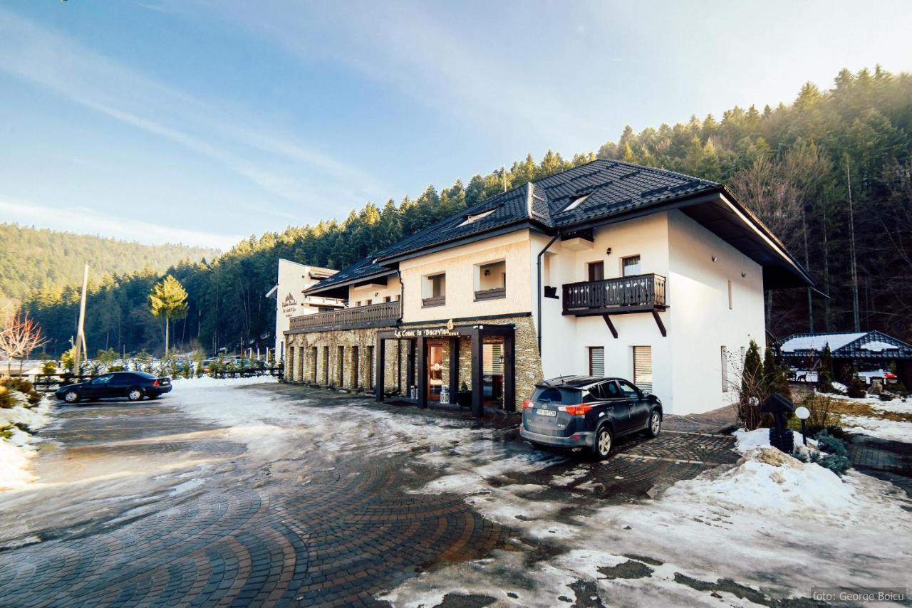 فندق جورا هومورولويفي  La Conac In Bucovina المظهر الخارجي الصورة